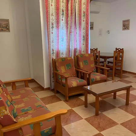 Arca Boutique * كونيل ذي لا فرونتيرا