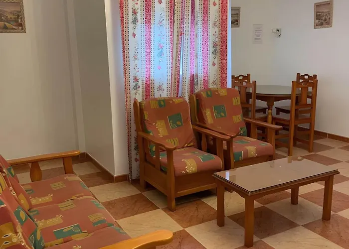 Arca Boutique * كونيل ذي لا فرونتيرا